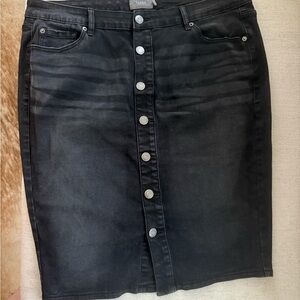 Torrid Black Pencil Skirt Knee-Length Casual